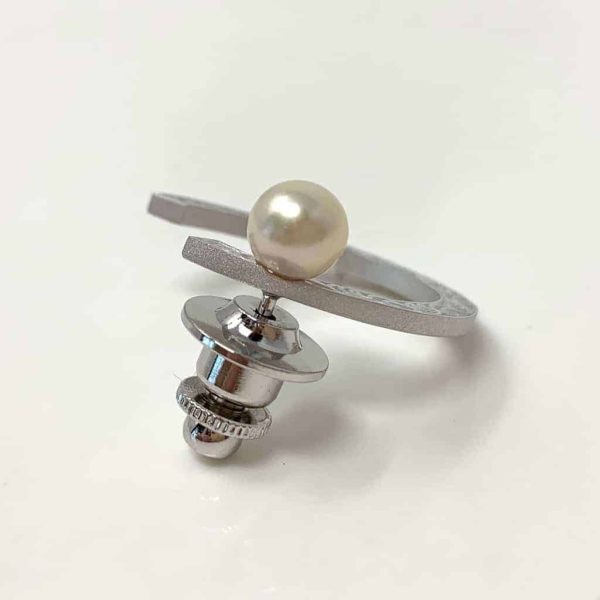 White Akoya Pearl Silver 'Horseshoe' Brooch Pin (B7) - Image 8