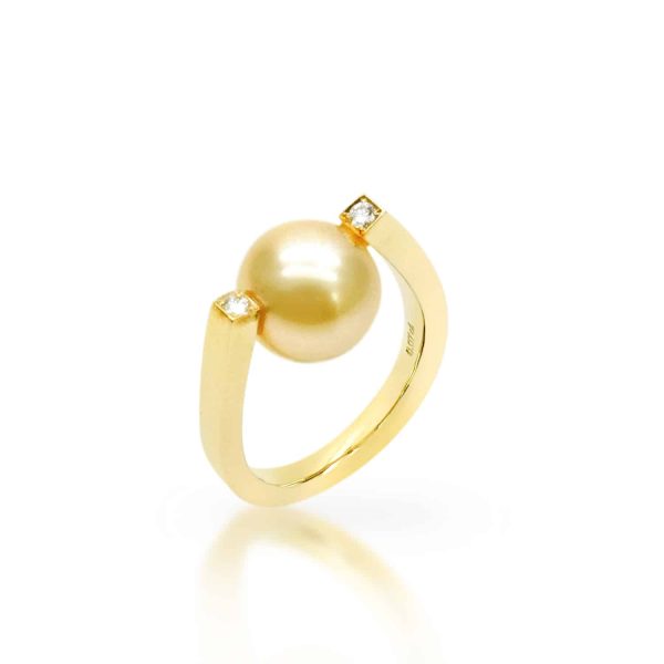 Gold South Sea Pearl Gold Diamond Ring (R2)