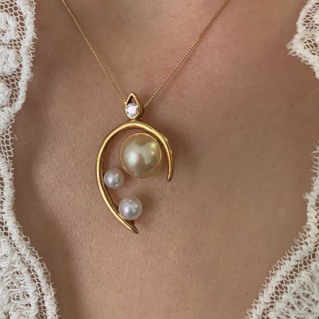 Shizuku White Akoya Pearl Gold Pendant 