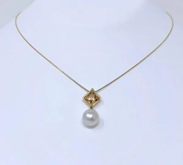 White Akoya Pearl Gold Gemstone Pendant (P44) - Image 3