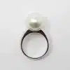 White South Sea Pearl Platinum Ring (R1) - Image 3