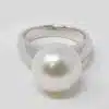 White South Sea Pearl Platinum Ring (R1) - Image 5