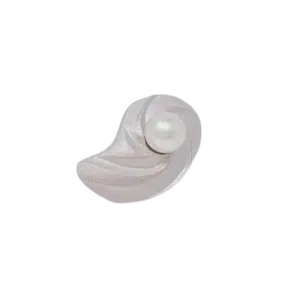 White Akoya Pearl Silver 勾玉 Magatama Brooch Pin (B11)