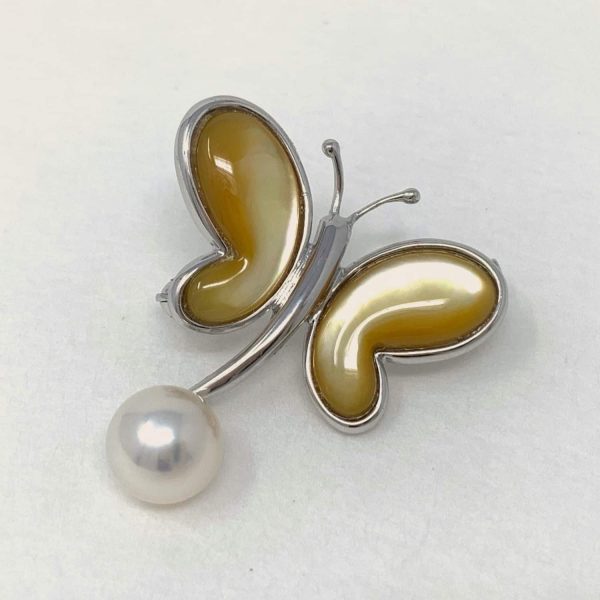 Silver Butterfly Akoya Pearl Pin (B13)