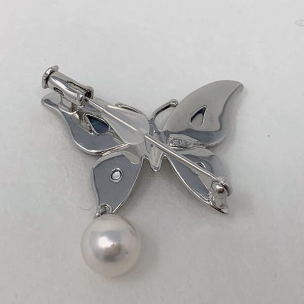 Silver Butterfly Akoya Pearl Pin (B14)