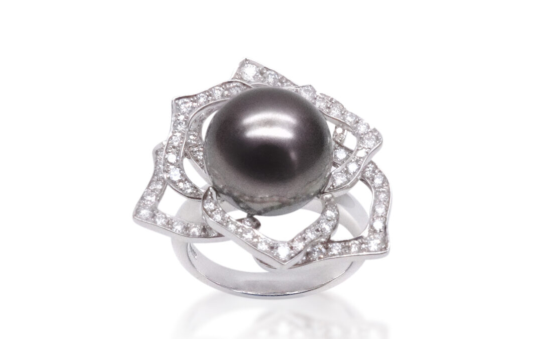 South Sea Black Pearl Platinum Diamond Ring – R19