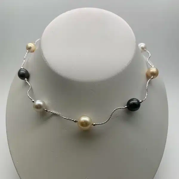 White Gold Black South Sea Pearl Necklace (N103) - Image 4