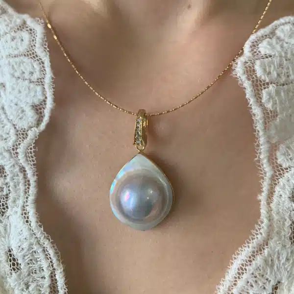 Rainbow Mabe Pearl Gold Diamond Pendant (P202) - Image 3