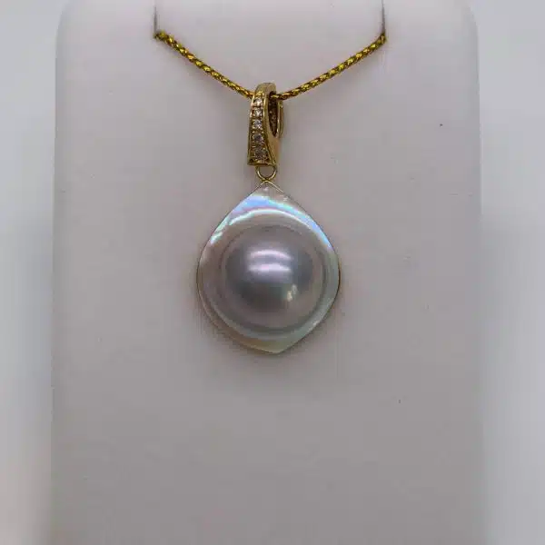 Rainbow Mabe Pearl Gold Diamond Pendant (P202) - Image 5