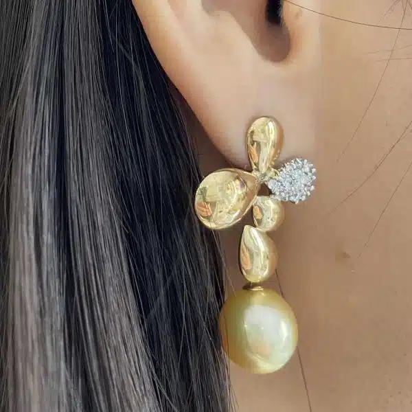 Gold South Sea Pearl Gold Diamond Earrings (E210) - Image 4