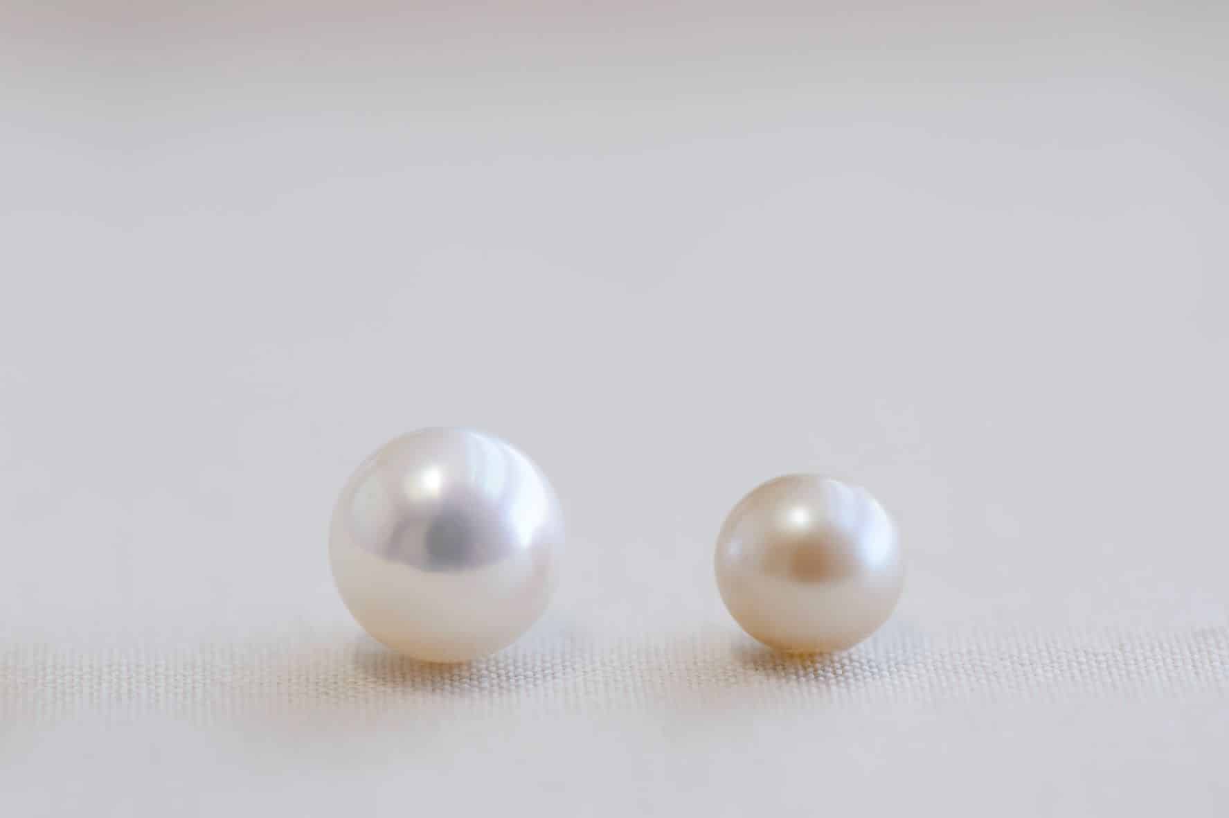 Imitation vs Genuine Pearls. Simple & Easy Ways To Tell the Difference!