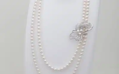 Arranging & Layering Your Long Pearl Necklace Strands