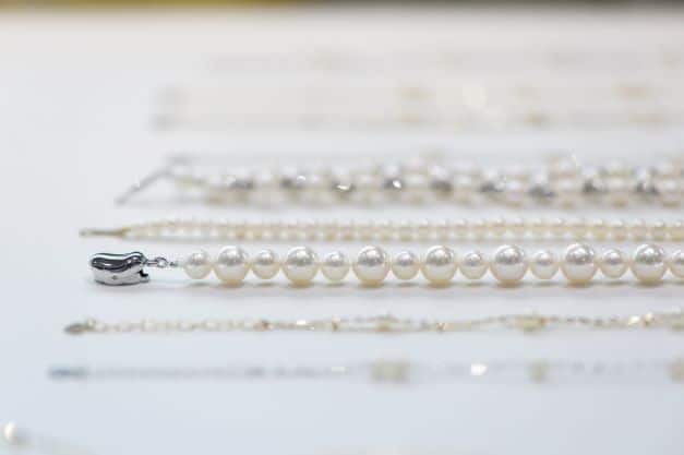 Affordable pearl jewelry deals