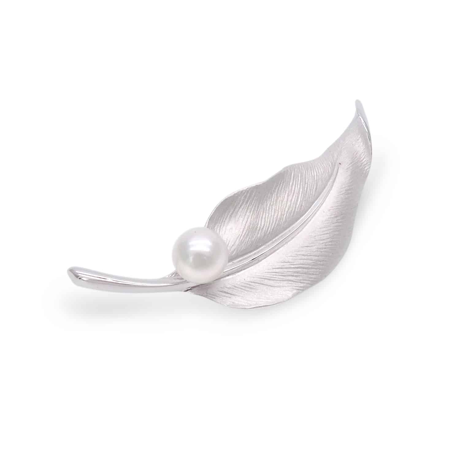 B56 Akoya Pearl Leafy Brooch