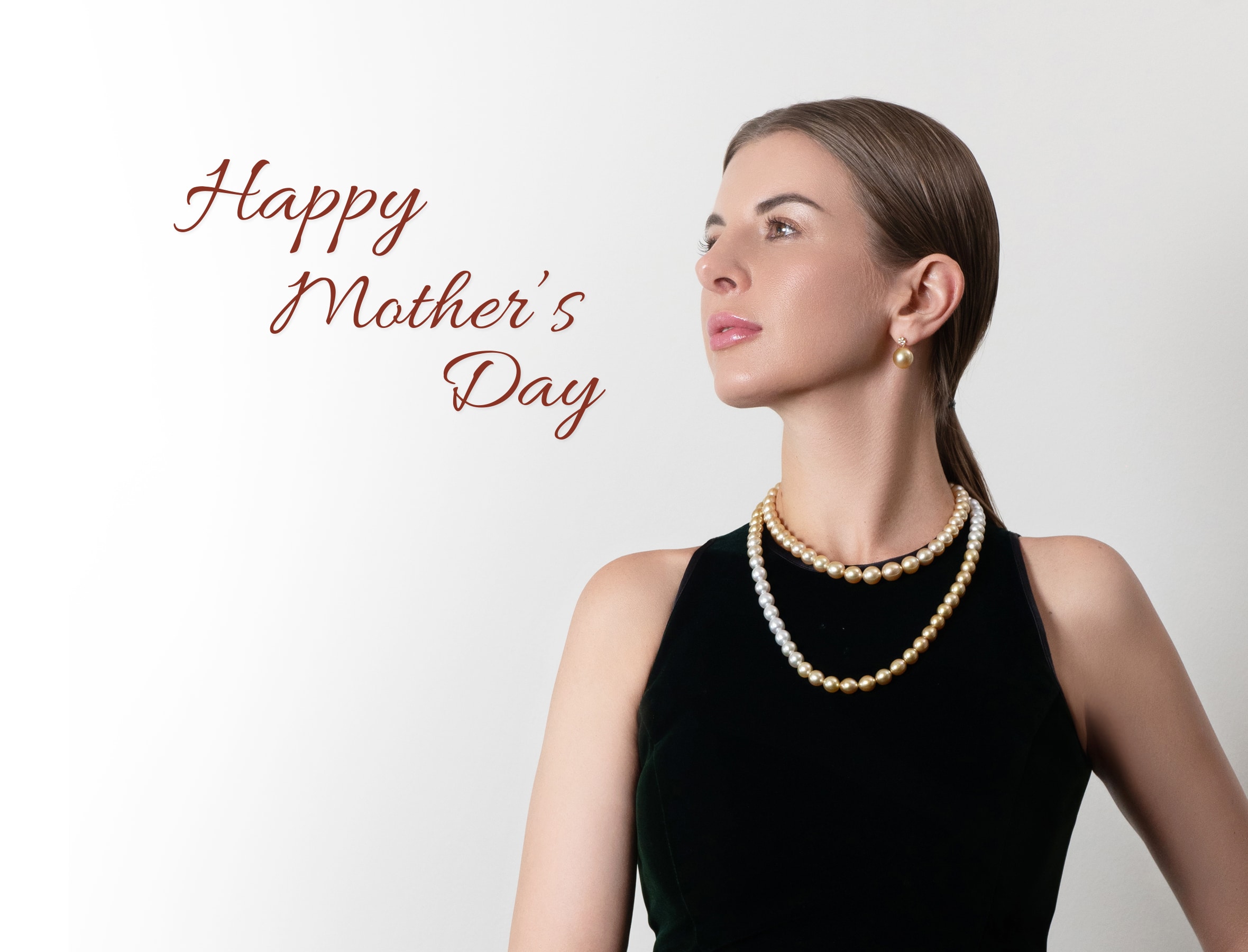 Timeless Elegance: A Pearl Pendant and Pearl Earring Set. The Perfect Mother's Day Gift