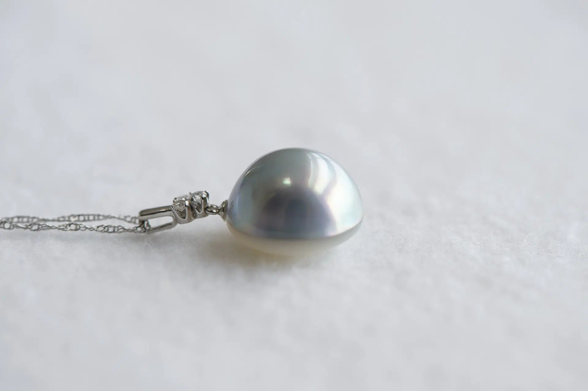 Pearl FALCO’s Insider Buyer Guide to Blue Mabe Pearl Jewelry