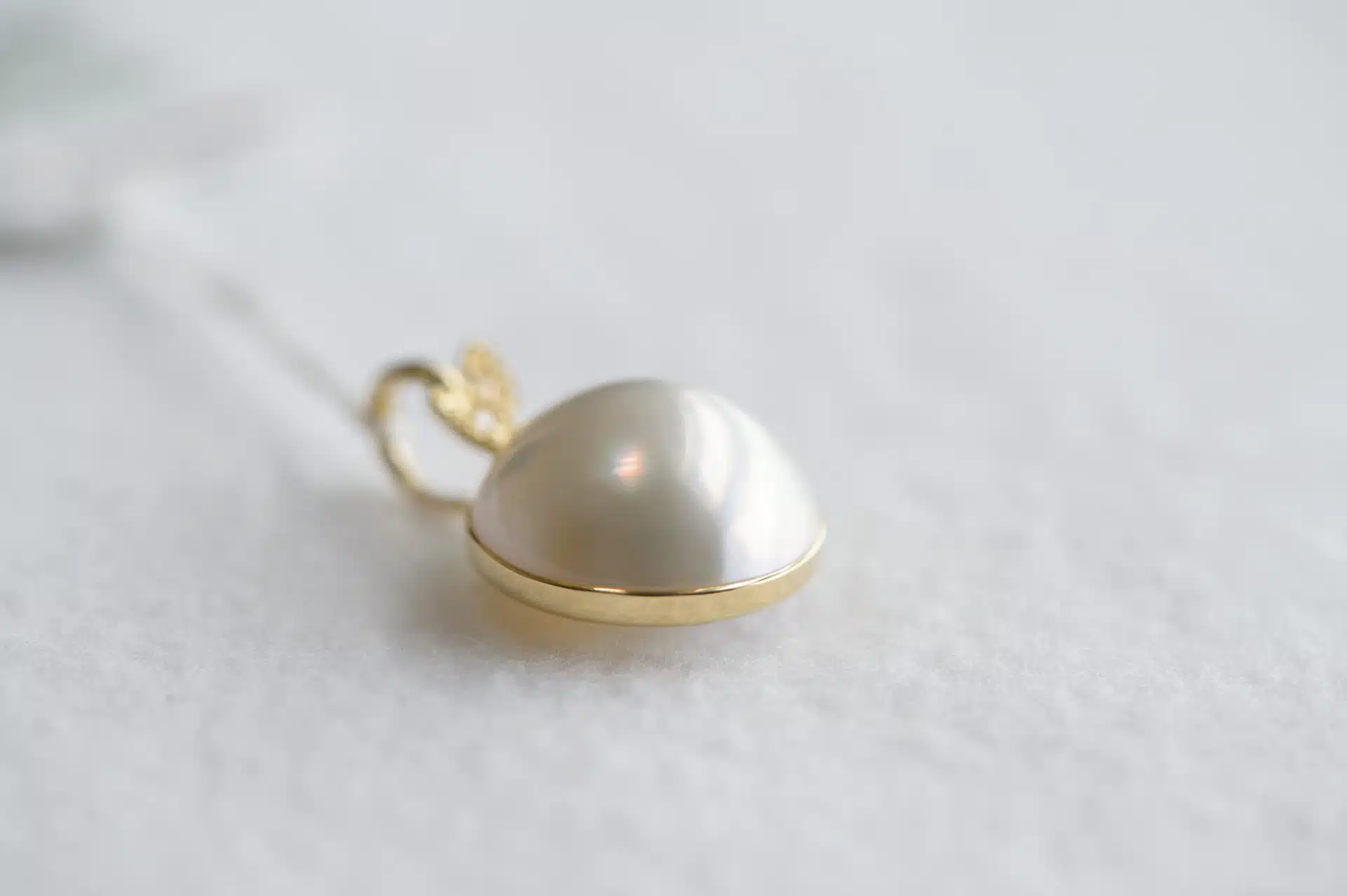 Pearl FALCO’s Insider Buyer Guide to Blue Mabe Pearl Jewelry