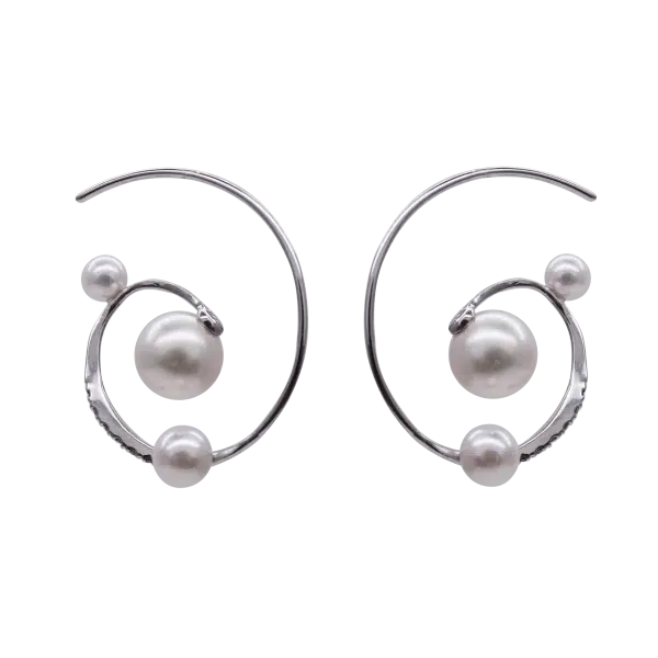 Spiral White Gold K18 Akoya Pearl Earring With Diamonds (E261)