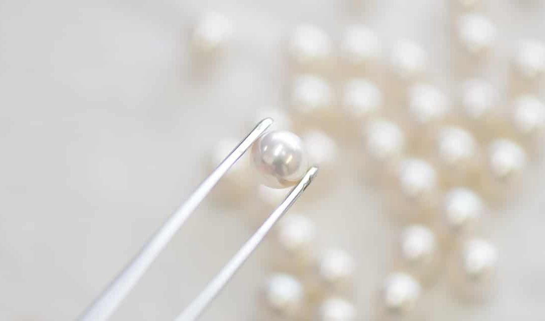 How to Tell If a Pearl Is Real: Avoid Fake Pearls with This Ultimate 2026 Guide