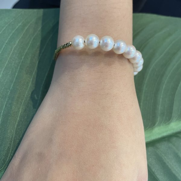 Radiant Glow Akoya Pearl Bracelet - BL64 - Image 2