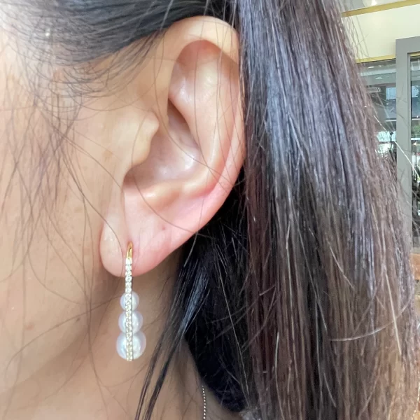 Baby Akoya Pearl with Diamonds Earring - E289