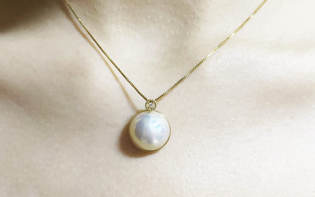 White Mabe Diamond Pendant - P259