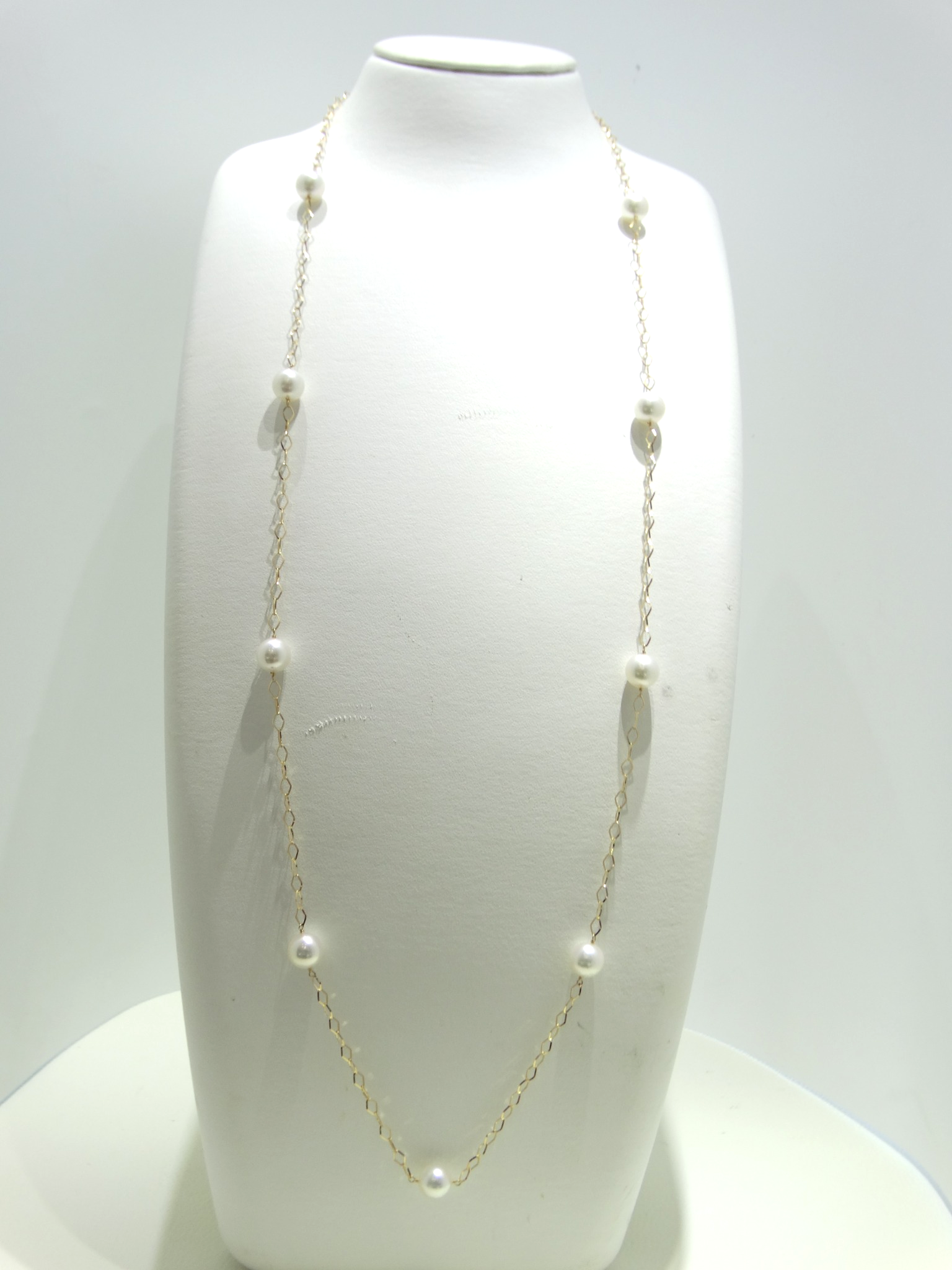 Sleek Akoya Pearl Strand Necklace K18 - N147 3 Sleek Akoya Pearl Strand Necklace K18 - N147 - Image 3