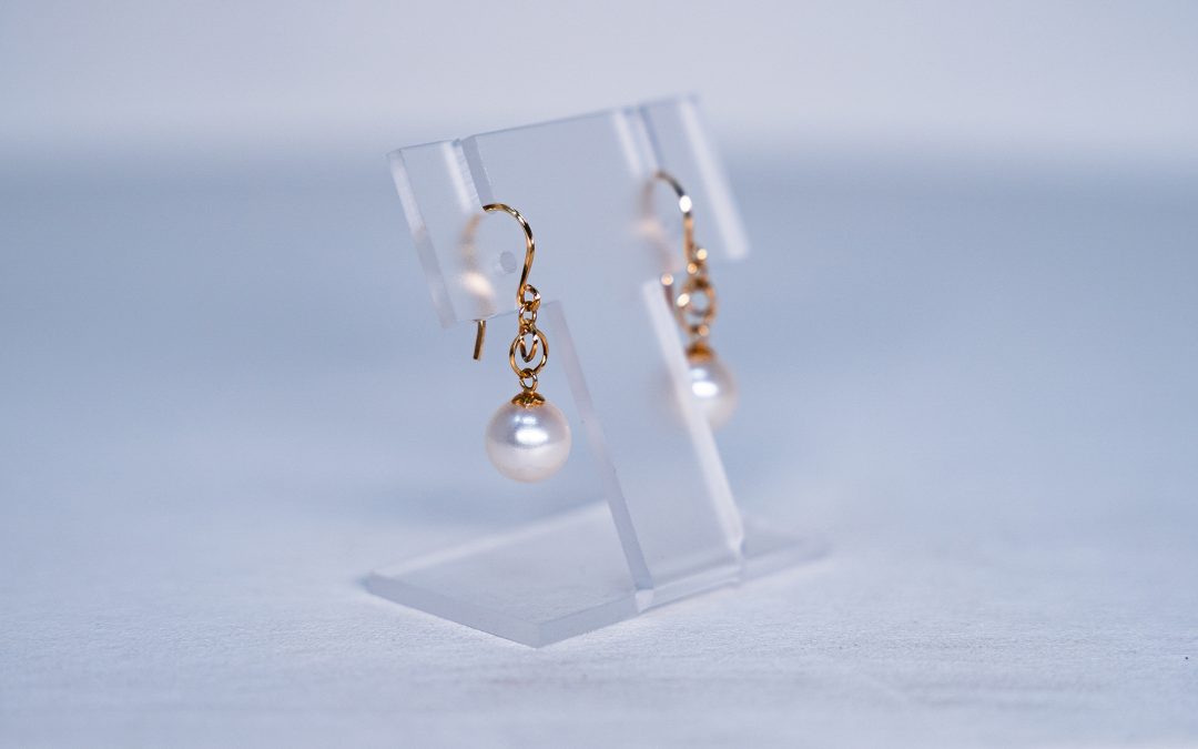 5 Timeless High-End Pearl Earrings for Brides to Shine on Their Wedding Day