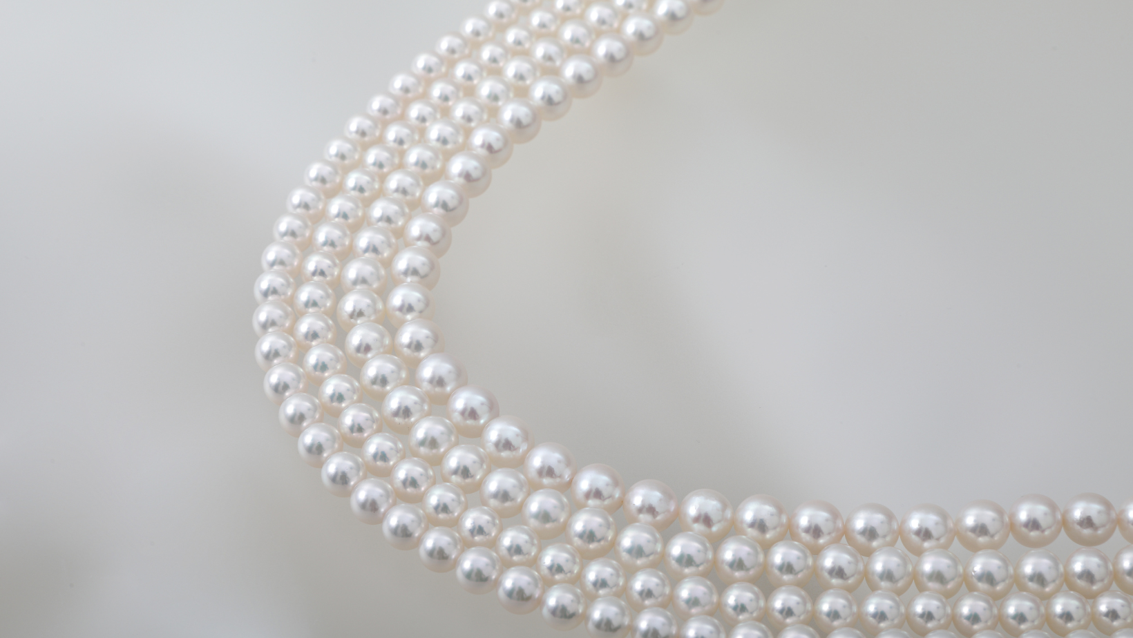Amazing Reasons to Join a Japanese Pearl Jewelry Class in Singapore: Discover the Art, Heritage, and Beauty of Japanese Pearls 1 Luxury Pearl Necklaces Singapore 2026 Discover the Timeless Elegance of Pearl FALCO (2)