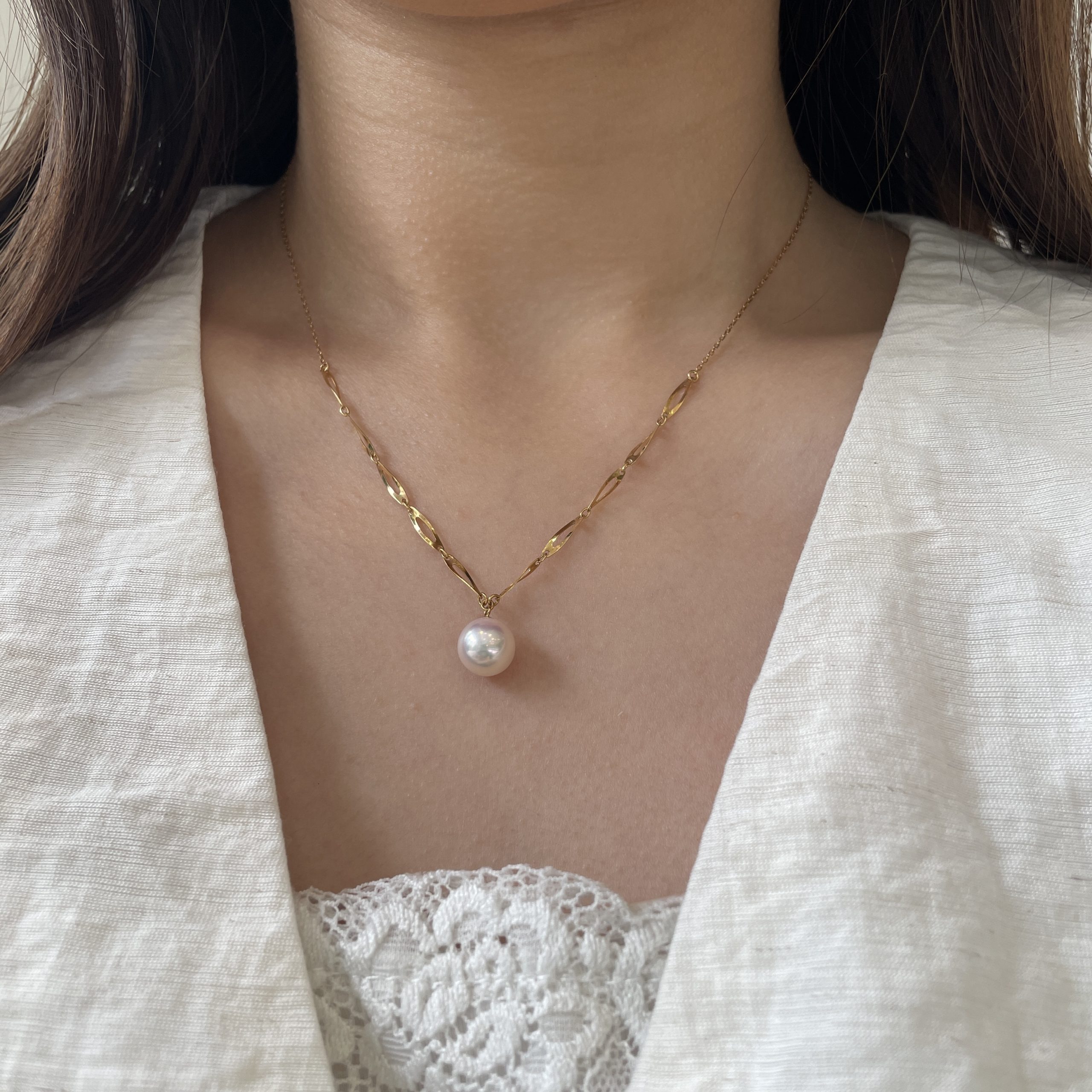 Singel akoya pearl gold Modern Pendant - P270 2 Singel akoya pearl gold Modern Pendant - P270 - Image 2