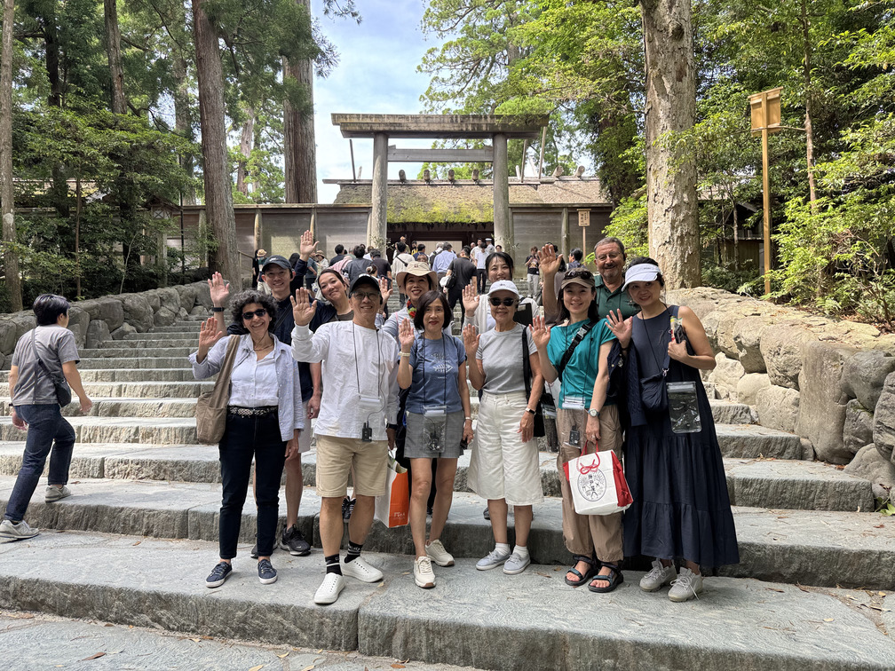 pearl-legacy-tour-ise-shrine-2.jpg