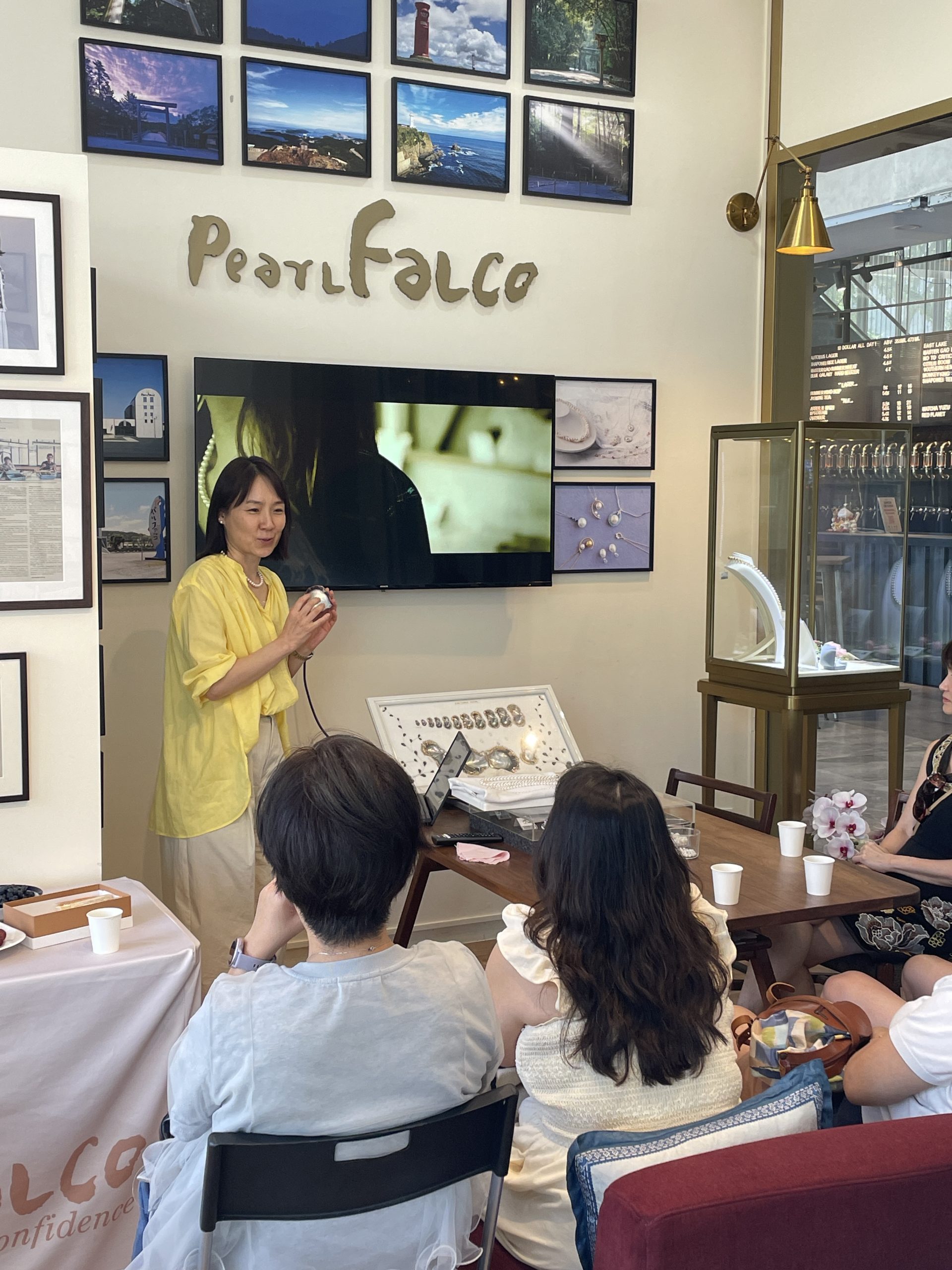 Akoya Pearl Discovery: A Gracious Afternoon of Pearls, Style & Connection 1 Akoya Pearl Discovery: A Gracious Afternoon of Pearls, Style & Connection